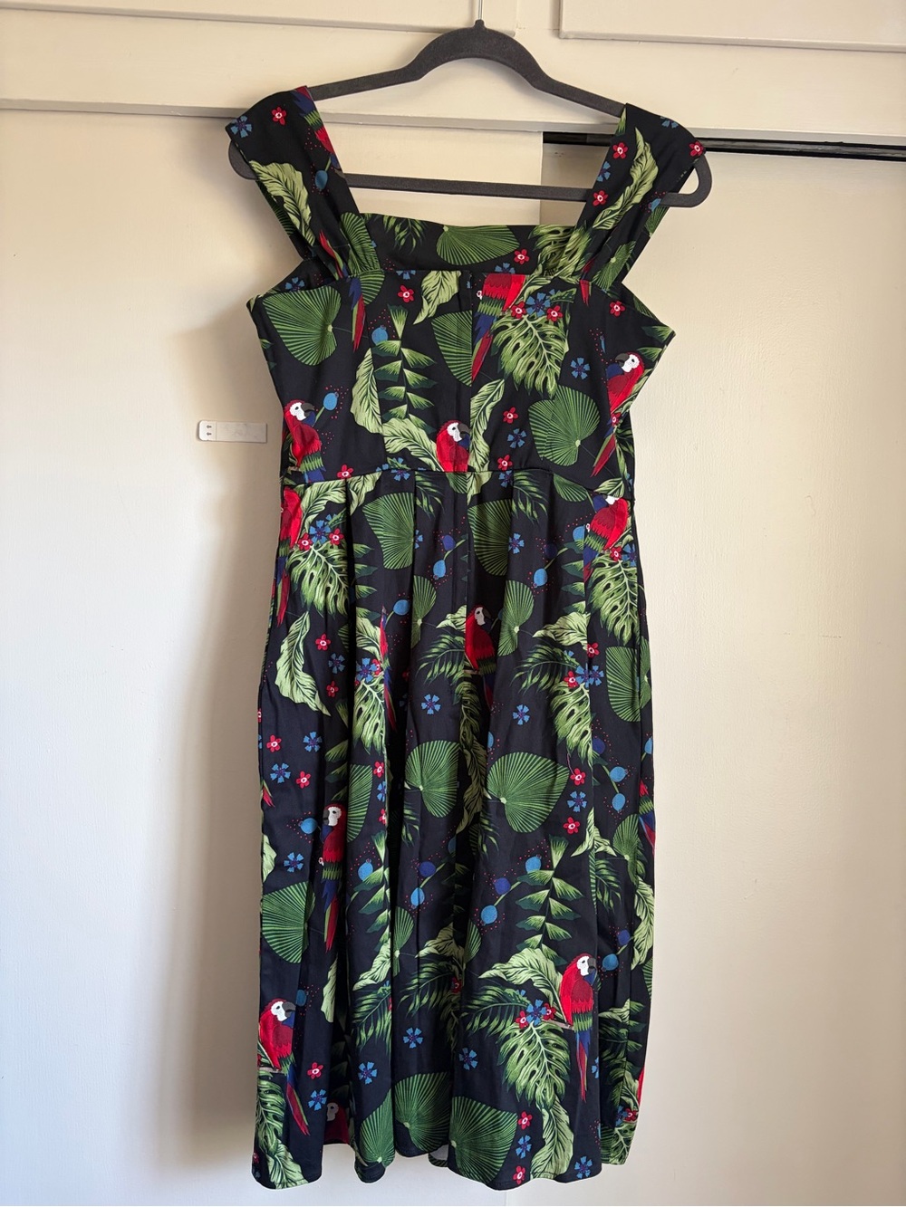 Collectif Black Dress Tropical Print Parrots UK 10 US Small Matching tote & belt - Picture 11 of 16